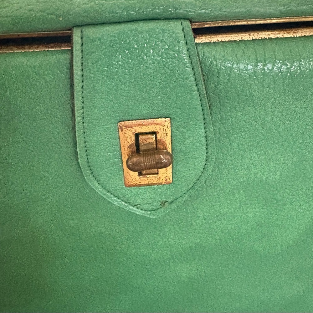 Celebrity NY Cosmetic‎ Overnight Train Suitcase Green, Vintage 1960s - Picture 8 of 9